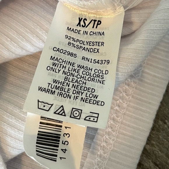 Aeropostale XS White Ribbed T-Shirt 5 Button Placket - Picture 8 of 14